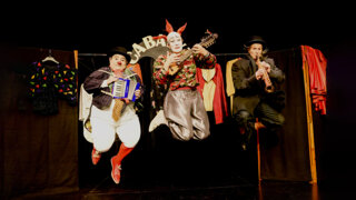 La Famiglia Dimitri "Cabaret Sorelle Forelle"